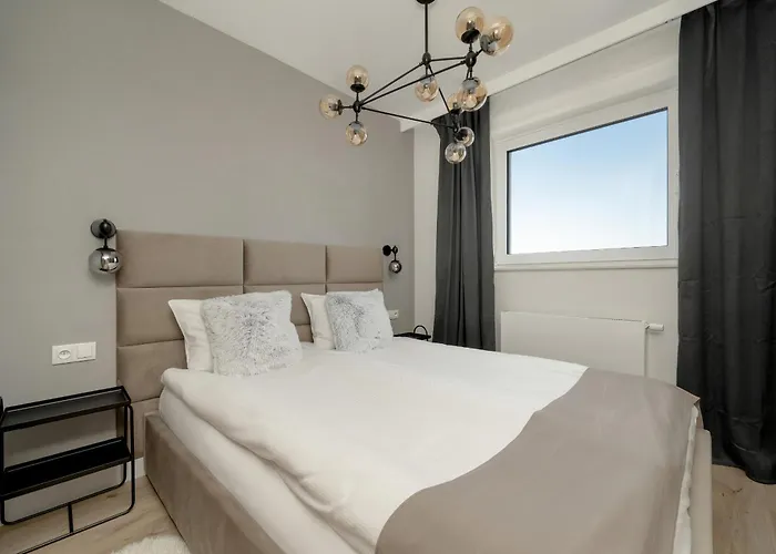 Appartement Exclusive River View With Balcony & Free Garage By Renters Prestige