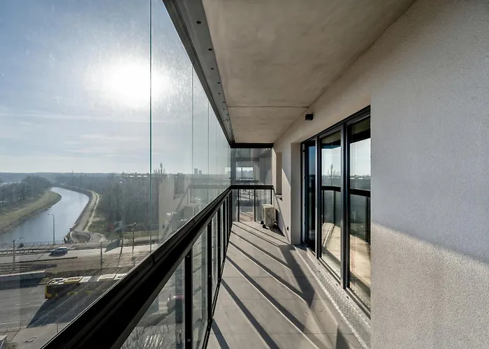 Appartement Exclusive River View With Balcony & Free Garage By Renters Prestige