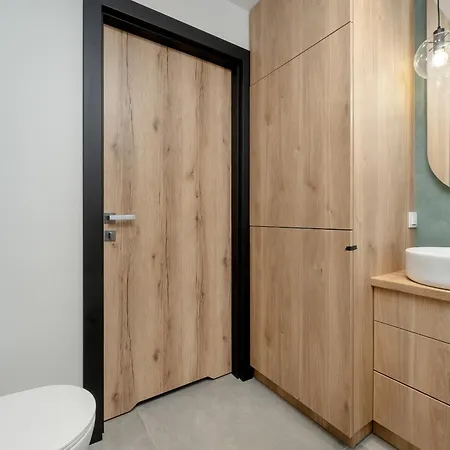 Exclusive River View With Balcony & Free Garage By Renters Prestige Wrocław